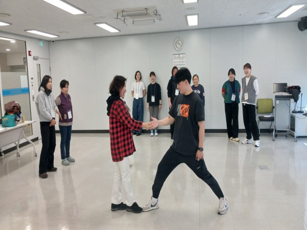 9641f75e644b0d1581bd0f1e0a3efc40_1775817